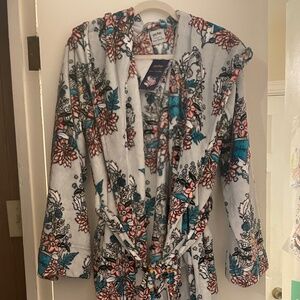 Vera Bradley X Harry Potter Hogwarts Herbology Fleece Hooded Robe with B